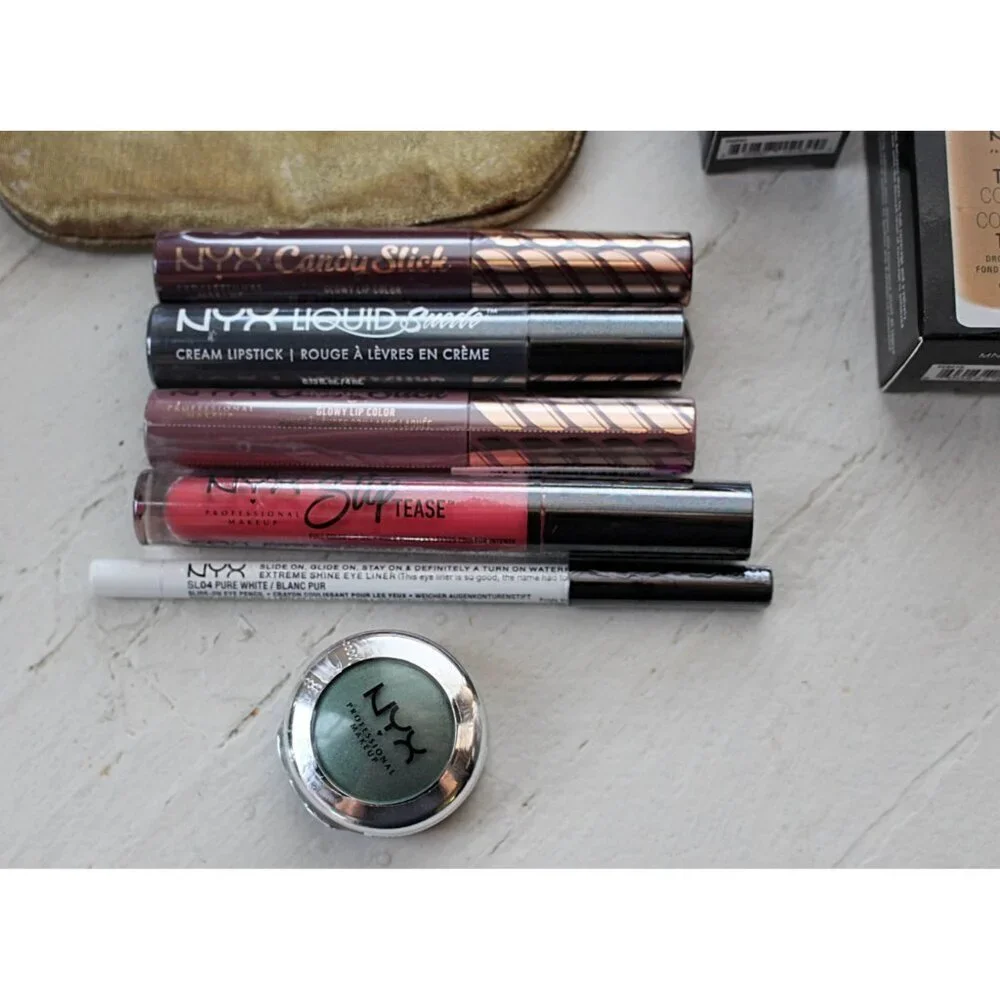 New - NYX Makeup Bundle, all sealed. Total Control Foundation, Pigment Primer